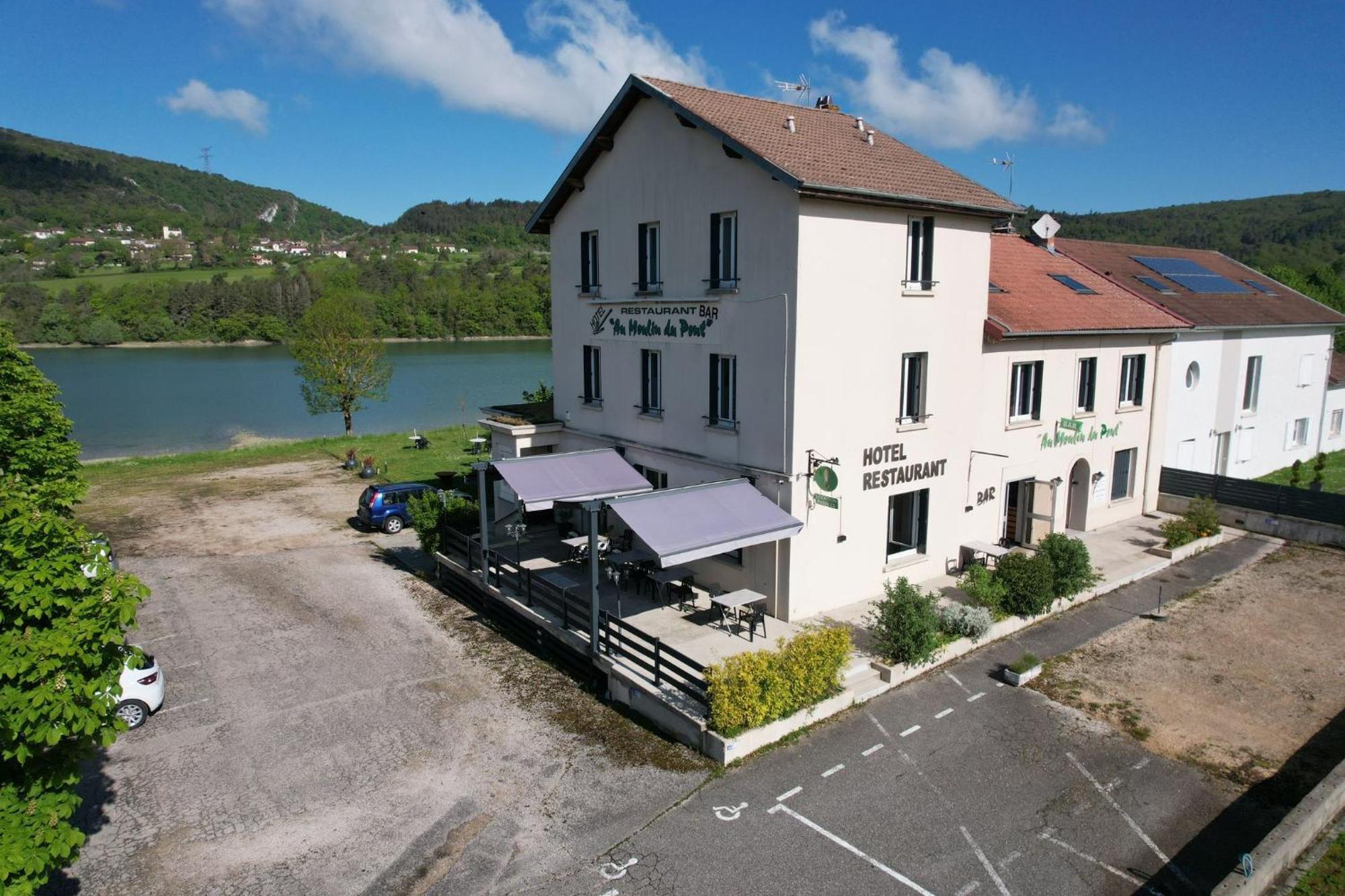 Hotel Au Moulin Du Pont Samognat Exterior foto